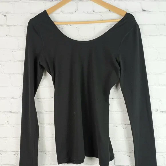 Lululemon Long Sleeved Top - Picture 1 of 4